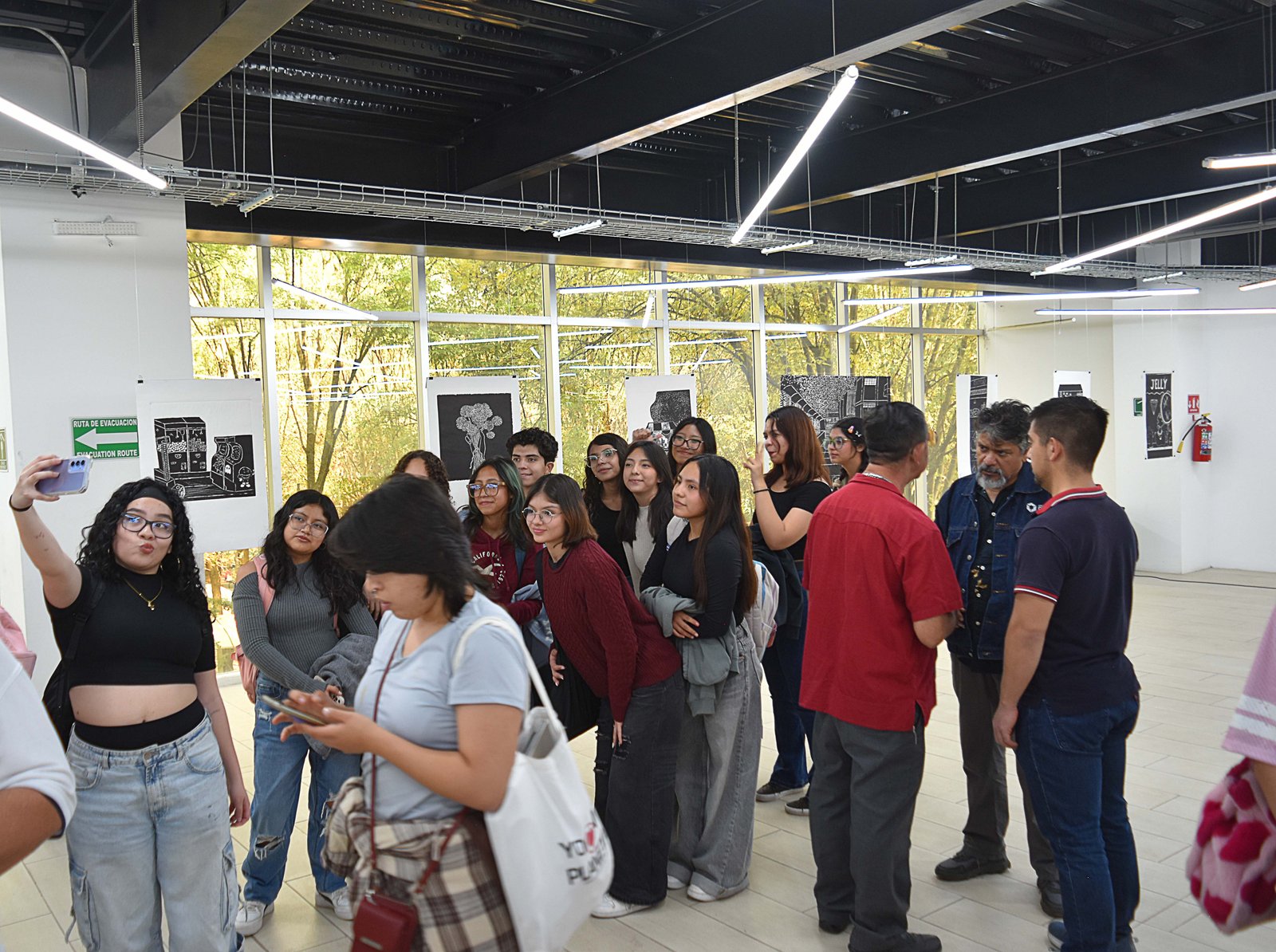 Exposición “Impresiones que sanan” llega a CUCEA